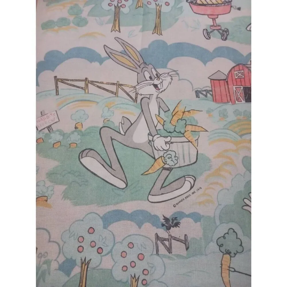 Real authentic 1976 Warner Brothers bugs bunny curtains repeated pattern RARE 63